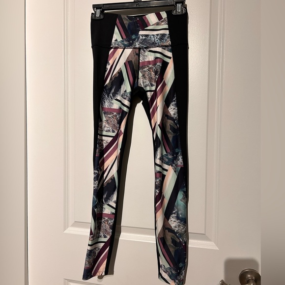 Joy Lab Nature and Striped Patterned Leggings - XS - Picture 1 of 3